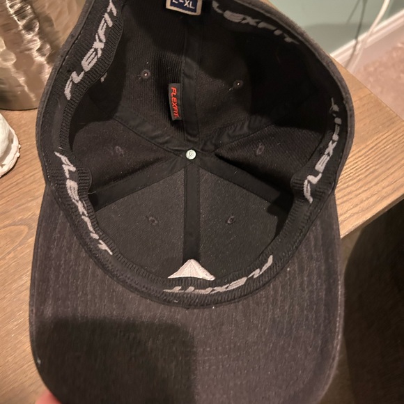 Volcom men’s black fitted hat - Picture 5 of 6